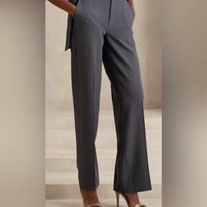 Banana Republic Gray Pinstripe Trouser Pants Size 6 Petite